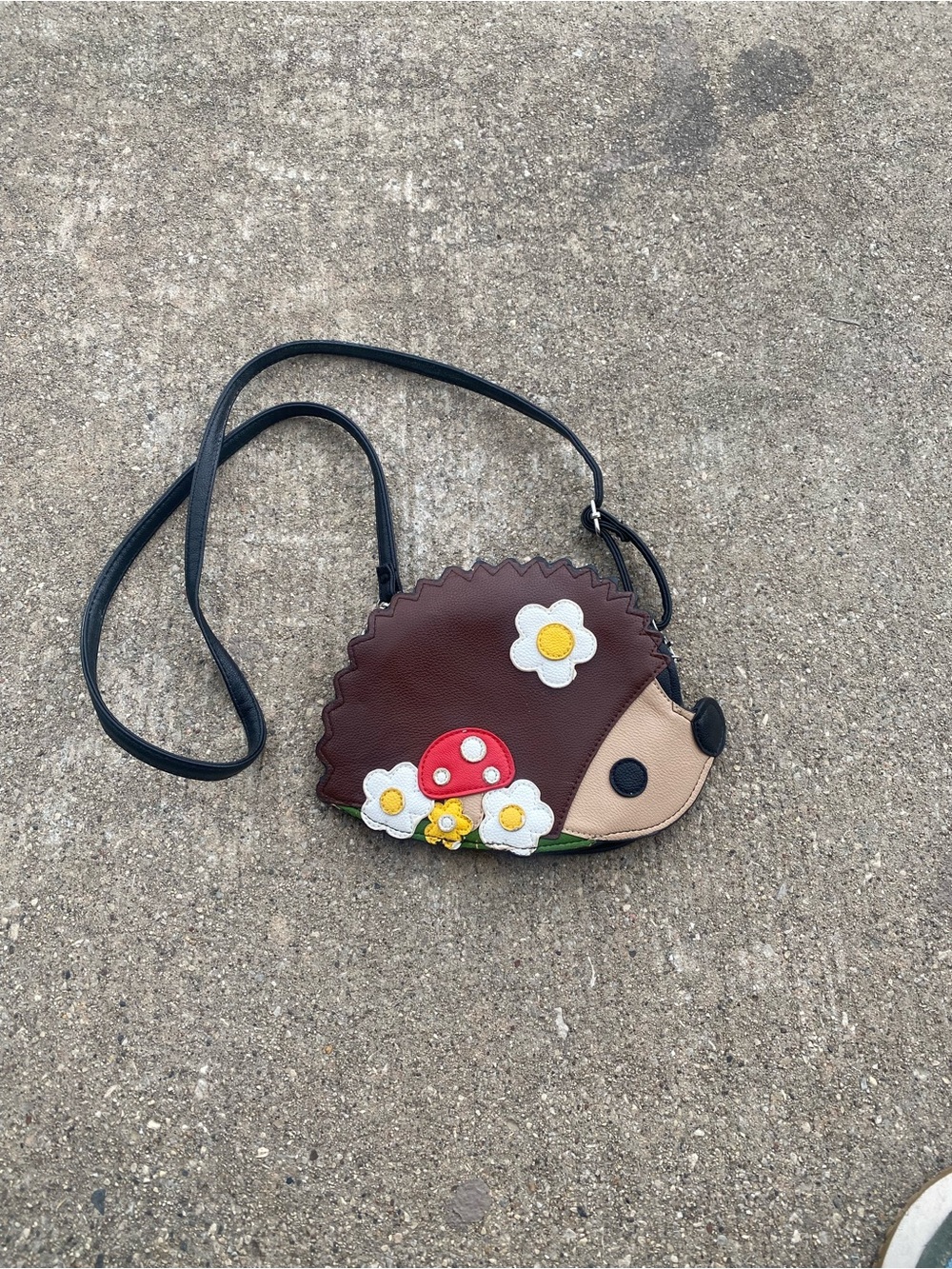 🌈 Whimsical Hedgehog Crossbody Bag in Brown and Tan